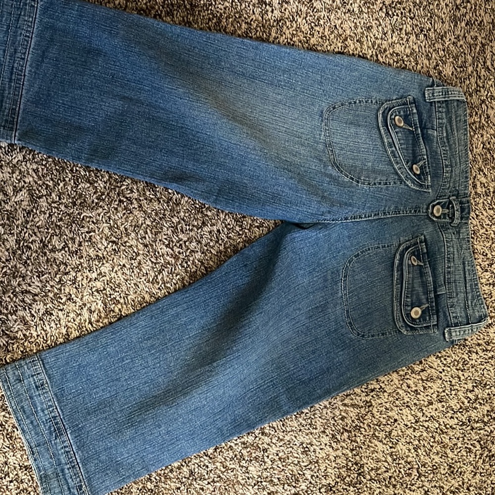 Capris - Picture 2 of 2